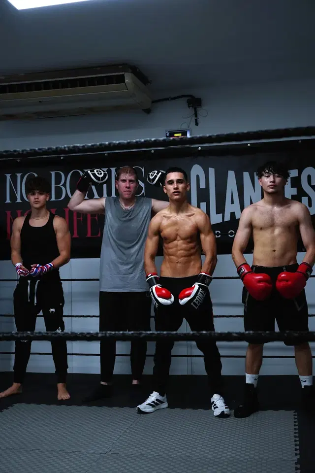 Clandestin Boxing Gym